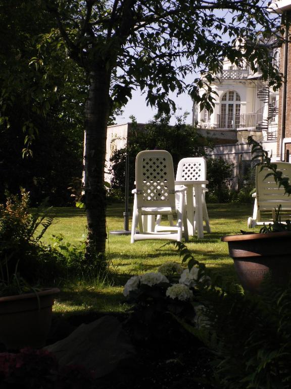 Thermen Hotel Pension Villa Holstein Bad Salzuflen Εξωτερικό φωτογραφία